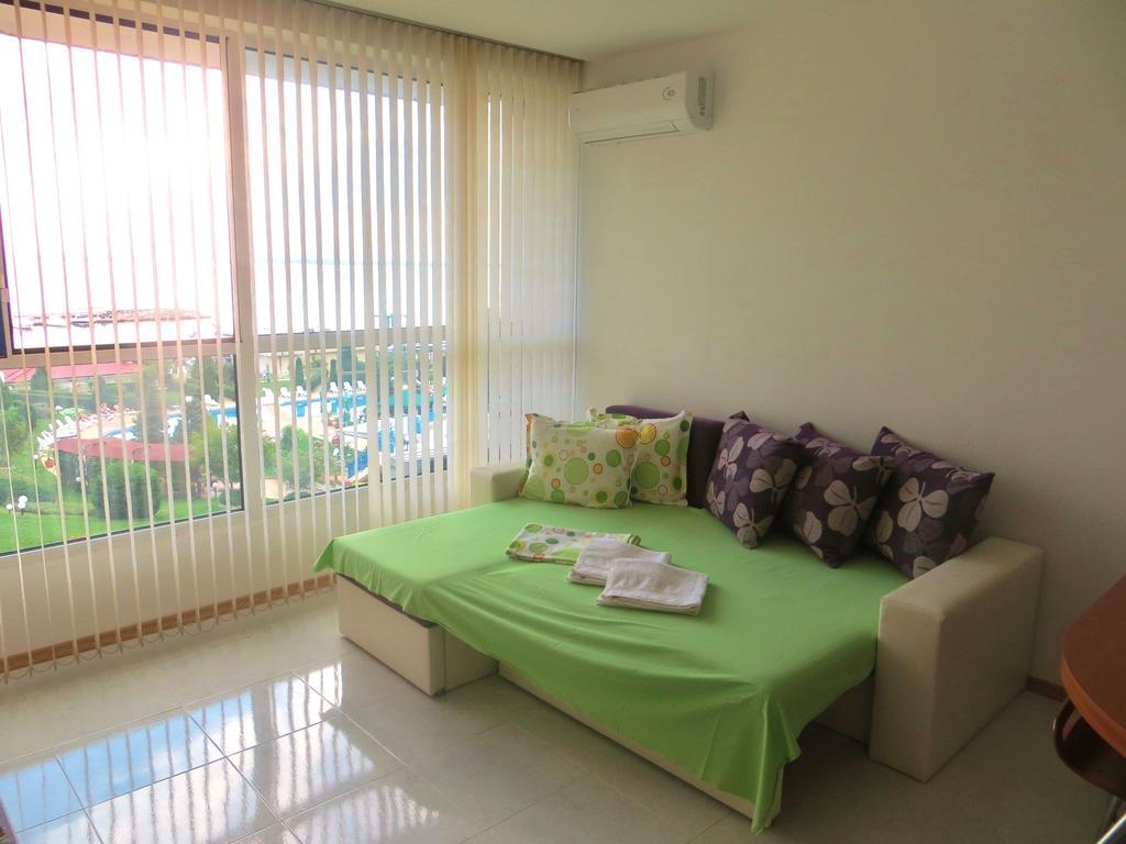 Holiday Apartment In Riviera Complex Свети-Влас Номер фото
