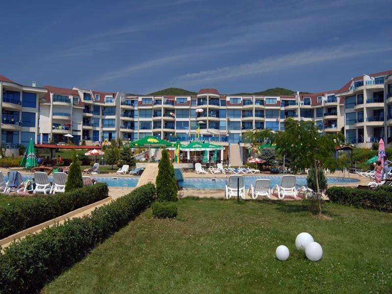 Holiday Apartment In Riviera Complex Свети-Влас Экстерьер фото